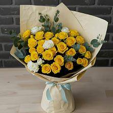 Букет цветов из:  Розы в Краснокаменске Красноярского края