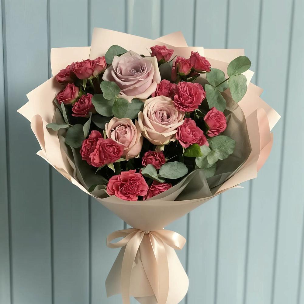 Букет цветов из: Гвоздики и Розы в Краснокаменске Красноярского края