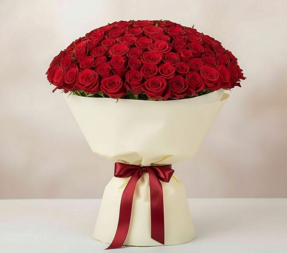 Букет 101 Красная роза Милано в Краснокаменске Красноярского края