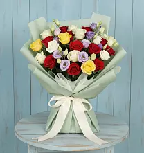 Букет цветов из:  Розы в Краснокаменске Красноярского края