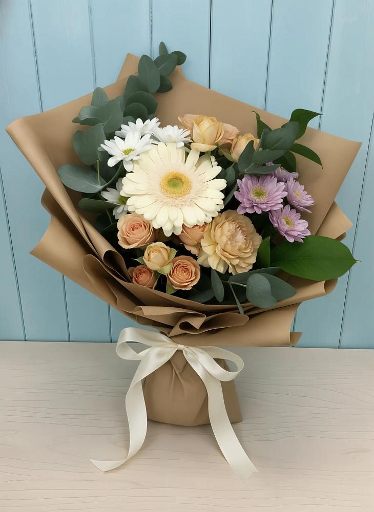 Букет цветов из: Герберы и Хризантемы в Краснокаменске Красноярского края