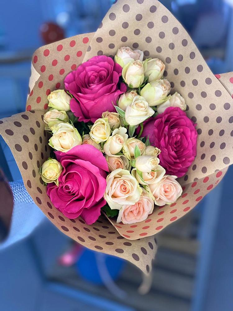 Букет цветов из: Розы в Краснокаменске Красноярского края