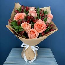 Букет цветов из:  Розы и Альстромерии #REPLACE_PRED# Краснокаменске Красноярского края