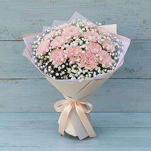 Букет цветов из:  Гвоздики в Краснокаменске Красноярского края