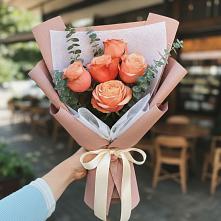 Букет цветов из:  Розы в Краснокаменске Красноярского края