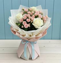 Букет цветов из:  Розы в Краснокаменске Красноярского края