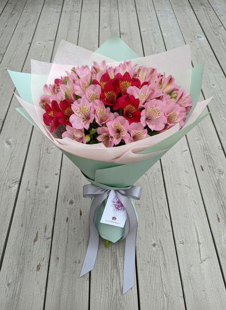 Букет цветов из: Альстромерии в Краснокаменске Красноярского края