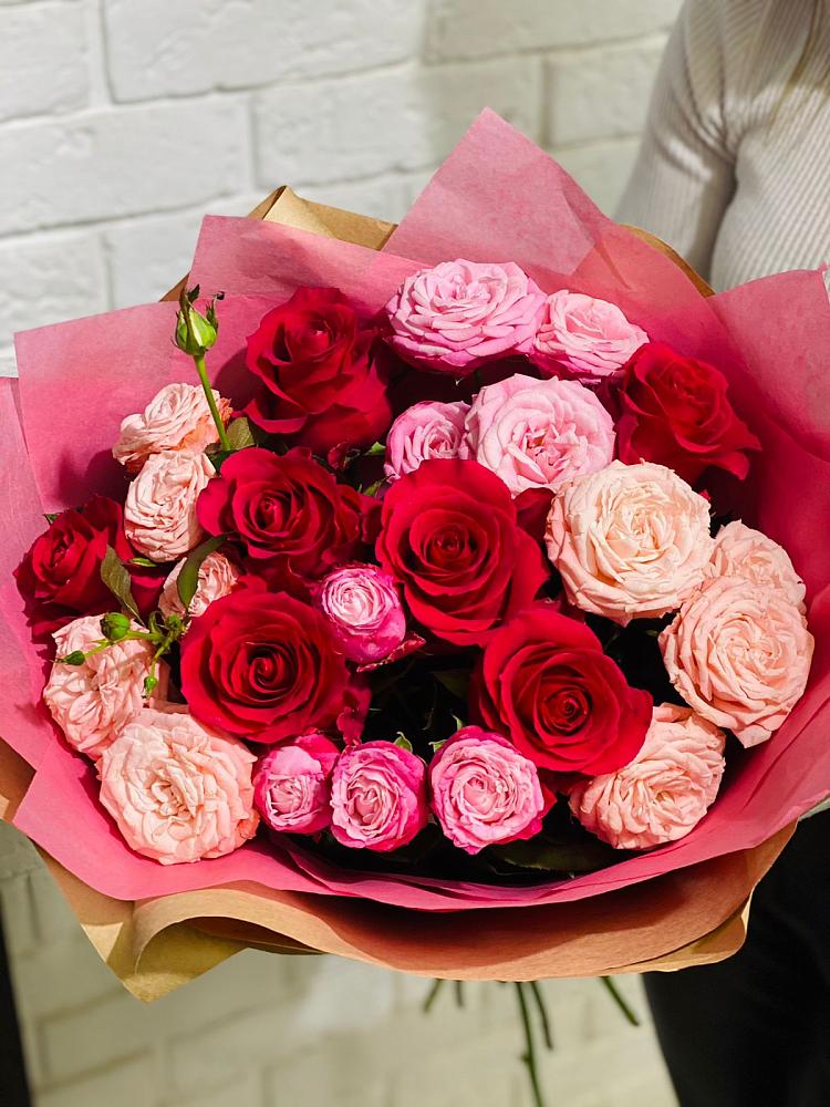 Букет цветов из: Розы в Краснокаменске Красноярского края