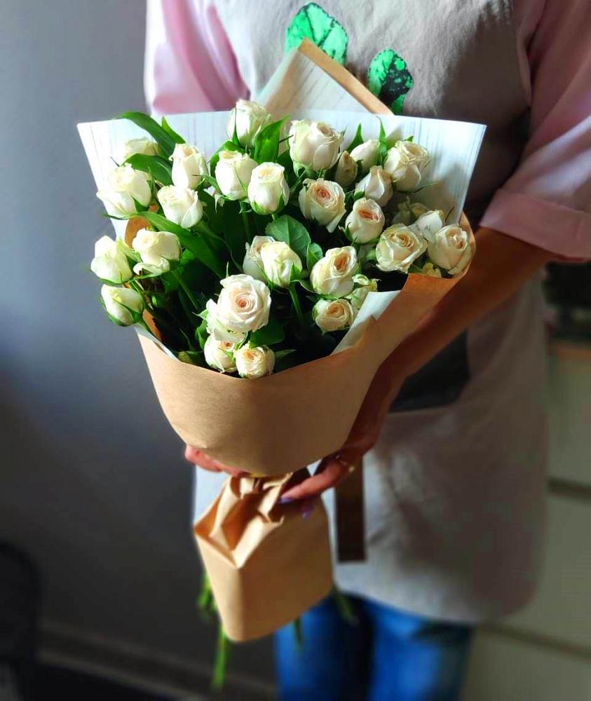 Букет цветов из: Розы в Краснокаменске Красноярского края