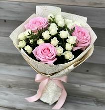 Букет цветов из:  Розы в Краснокаменске Красноярского края