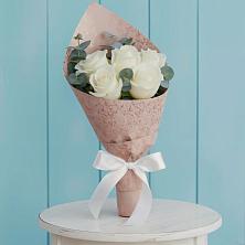 Букет цветов из:  Розы в Краснокаменске Красноярского края