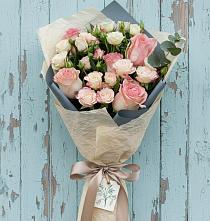 Букет цветов из:  Розы #REPLACE_PRED# Краснокаменске Красноярского края