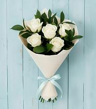 Букет цветов из:  Розы в Краснокаменске Красноярского края