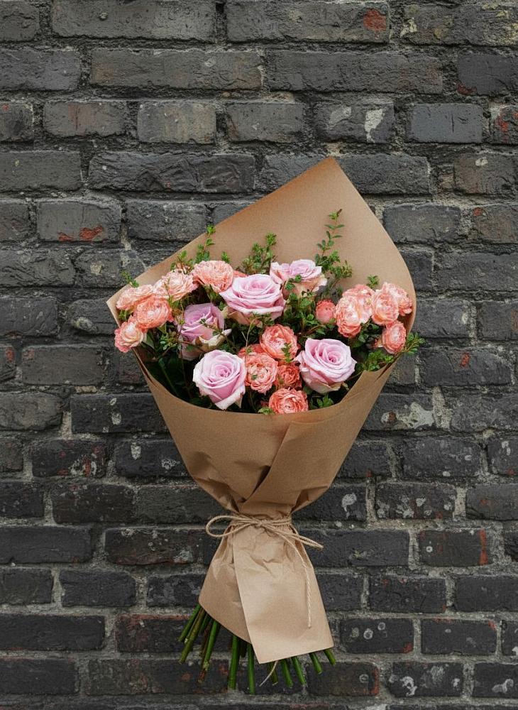 Букет цветов из: Розы в Краснокаменске Красноярского края