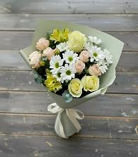 Букет цветов из:  Альстромерии, Розы и Хризантемы в Краснокаменске Красноярского края