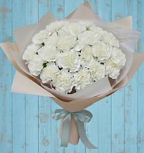 Букет цветов из:  Гвоздики в Краснокаменске Красноярского края