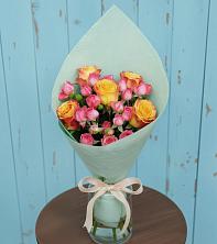 Букет цветов из:  Розы в Краснокаменске Красноярского края