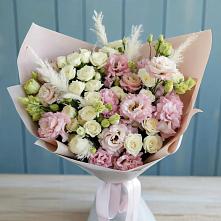 Букет цветов из:  Альстромерии и Розы в Краснокаменске Красноярского края